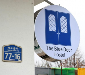 Blue Door Hostel Guesthouse